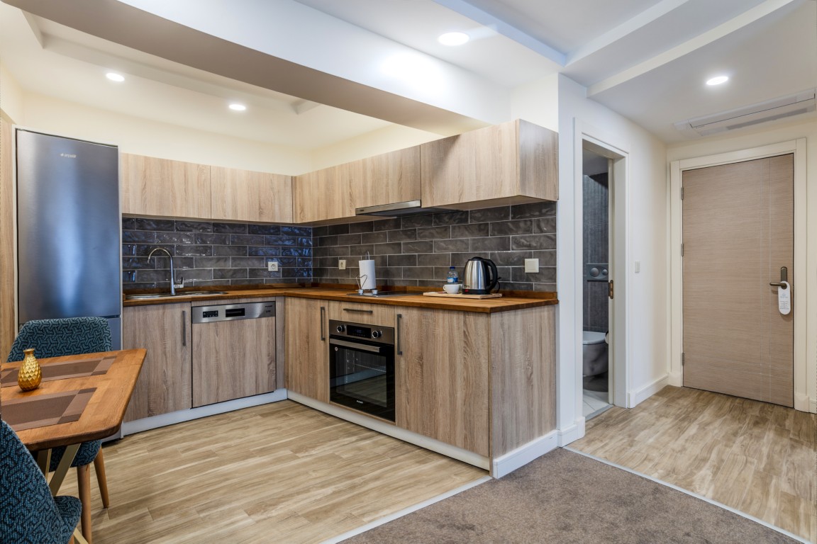 Corner Deluxe Room 1+1